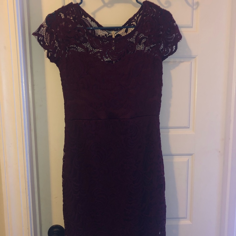Lacy Burgundy Midi Dress